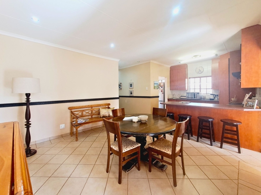 4 Bedroom Property for Sale in Safari Gardens North West